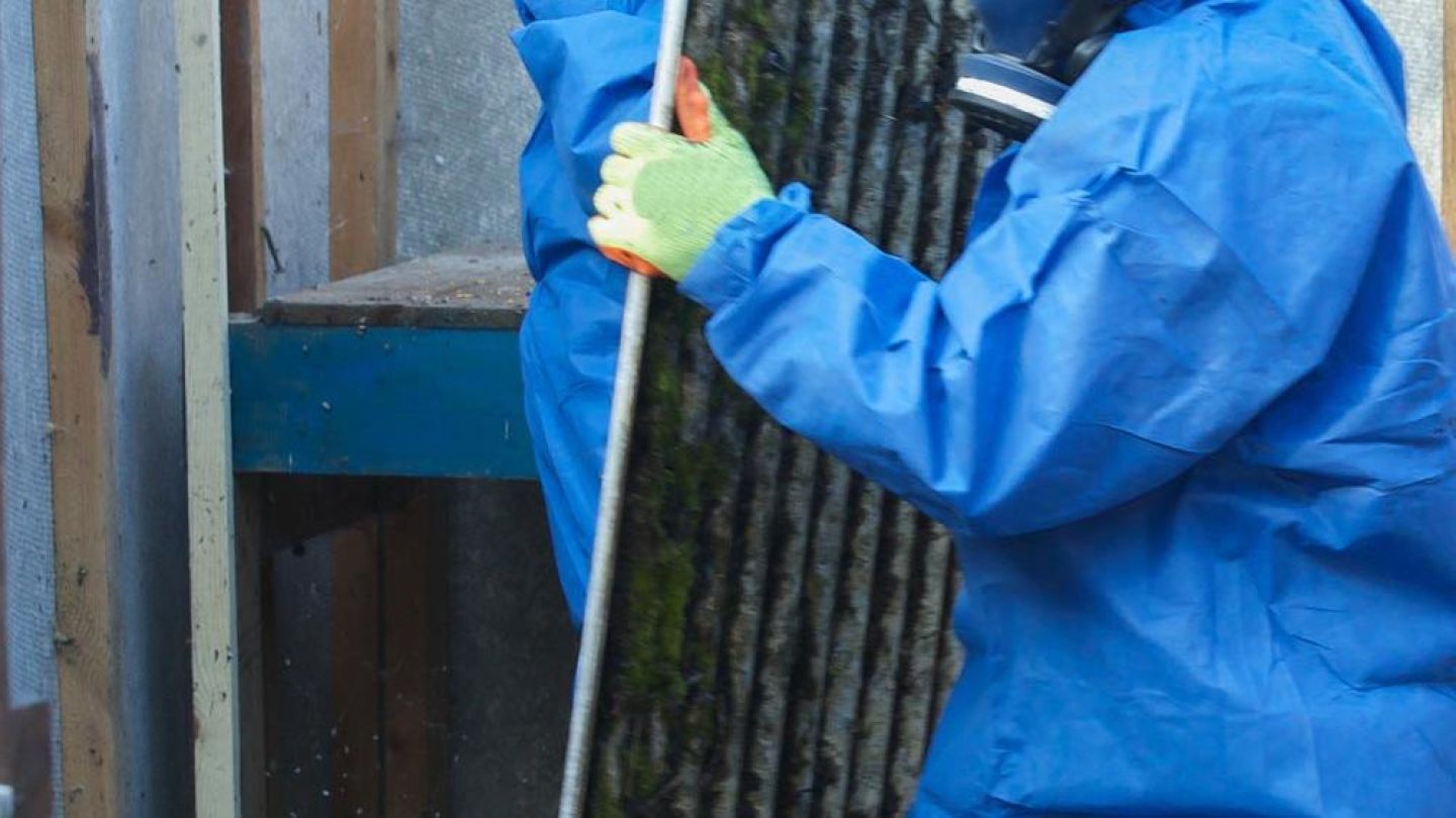 Zelf asbest verwijderen: welke persoonlijke beschermingsmiddelen?